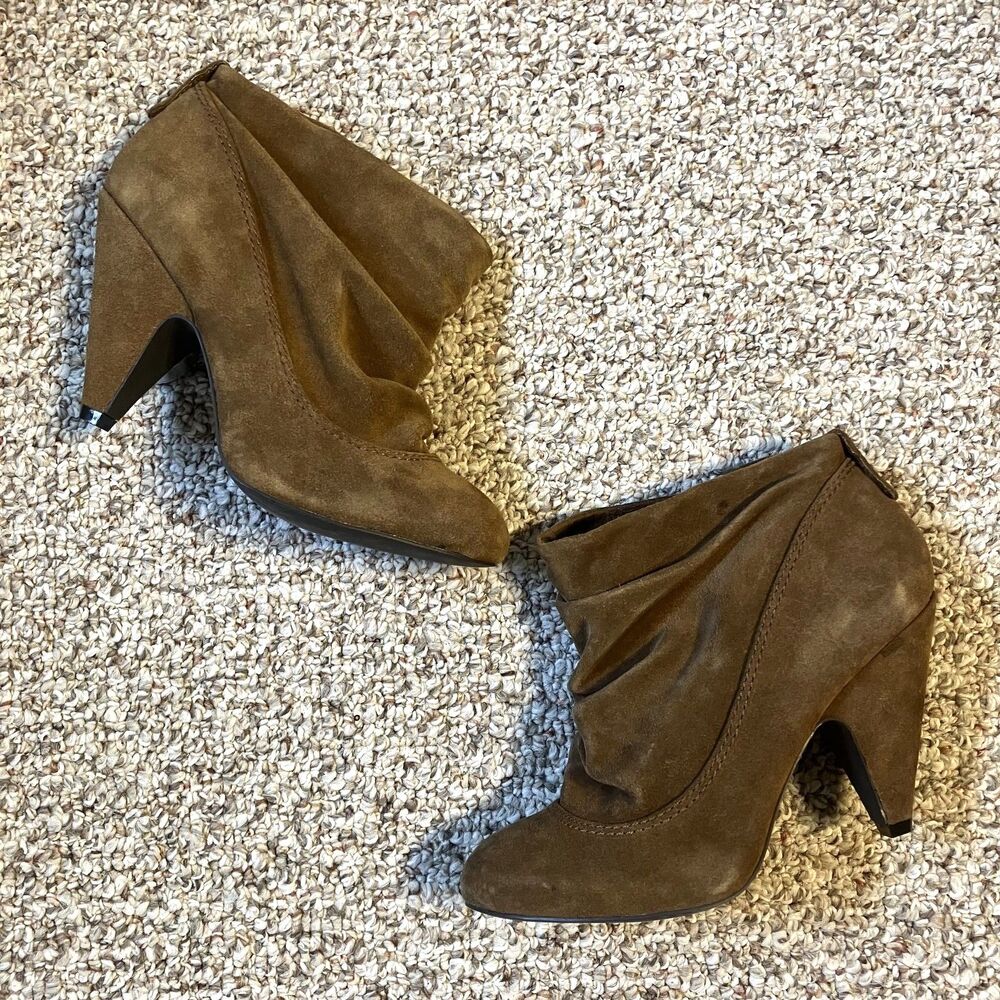 Steve Madden Ollie Suede Heeled Booties Size 9 M Brown Slouchy Ankle Boots